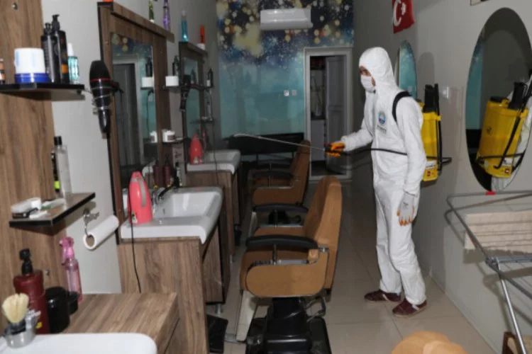 Bursa Mudanya'da kuaför ve berberlere ücretsiz dezenfekte