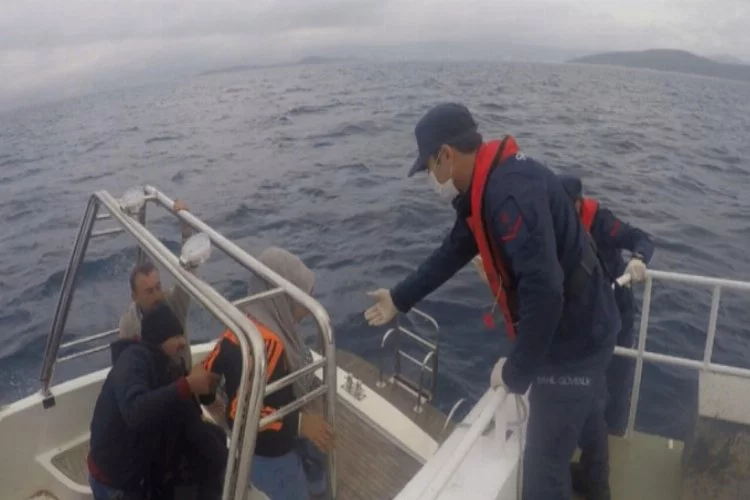 Yunanistan sığınmacıları Türk kara sularına itti