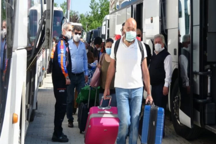 Bursa'da karantinası biten 437 vatandaş yurttan ayrıldı