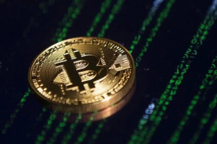 Bitcoin bölünme öncesinde 10 bin doları aştı