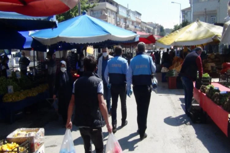 Bursa'da pazarlarda alışveriş telaşı
