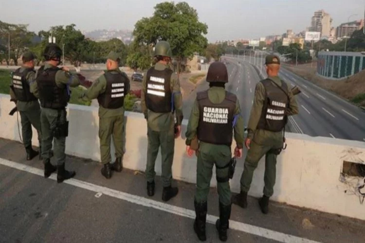Venezuela'da 2 'paralı asker' daha yakalandı