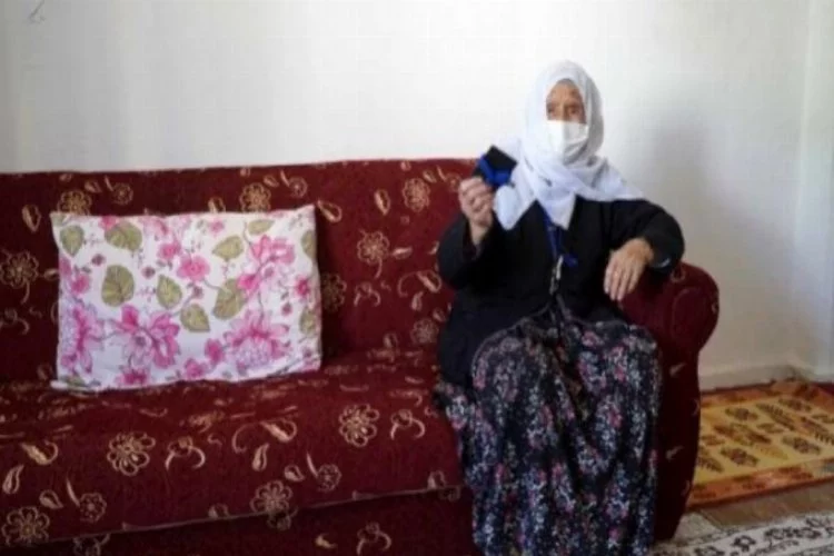 126 yaşında olan Ayşe Nine,uzun yaşamın sırrını anlattı!