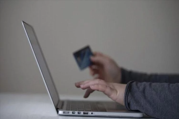 3 milyonu aşkın kredi kartıyla ilk kez online alışveriş yapıldı