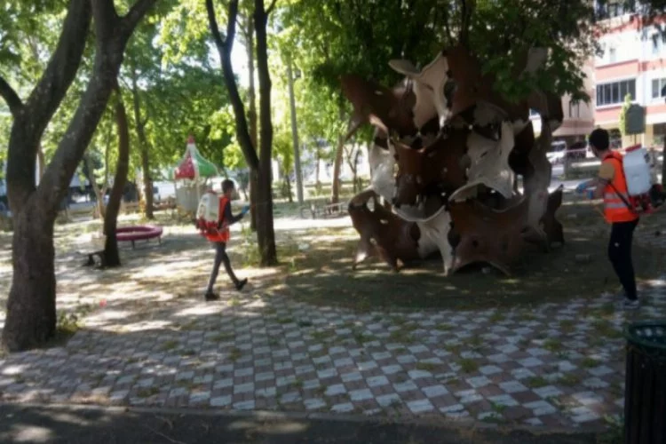 Bursa Mustafakemalpaşa'da oyun parkları çocuklar için hazırlandı