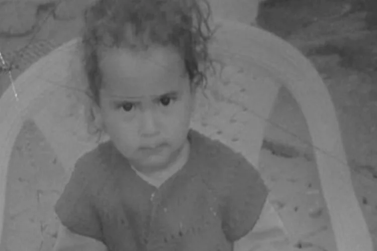 Komşularının traktörünün altında kalan Alime Naz, öldü