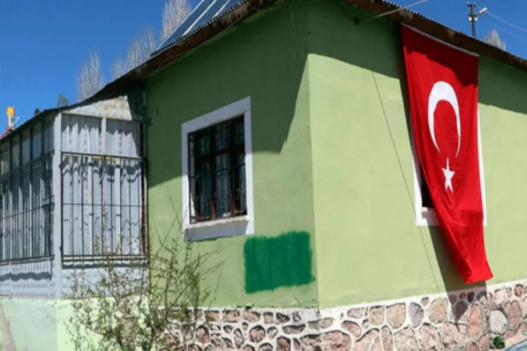 PKK, Şehit Demir'i Vefa grubunda yer aldığı için tehdit etmiş