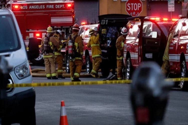 Los Angeles'ta patlama: 11 itfaiyeci yaralandı