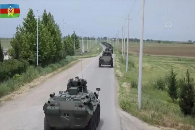 Azerbaycan ordusu geniş kapsamlı tatbikat başlattı