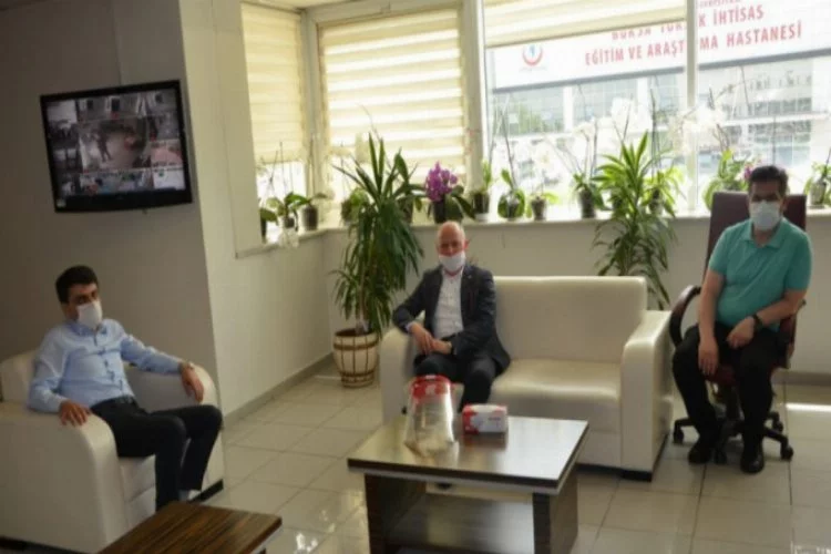 Türk Kızılay Bursa Şubesi'nden sağlık çalışanlarına destek
