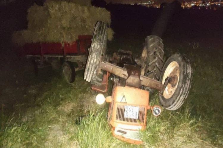 Bursa'da devrilen traktörde yaralandılar!