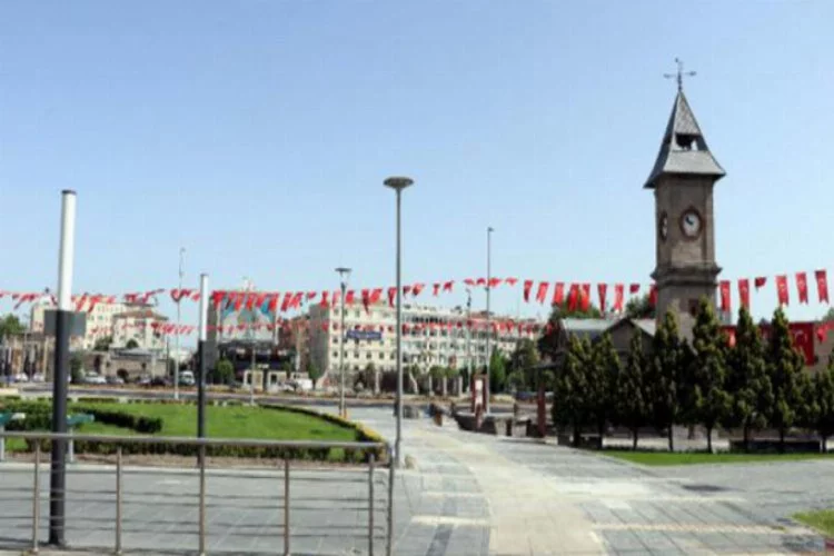Kayseri'de, kısıtlamanın son günü cadde ve meydanlar bomboş