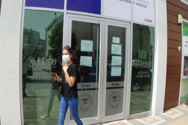 Bursa'da İş-kur İnegöl şubesi kapıları kapattı