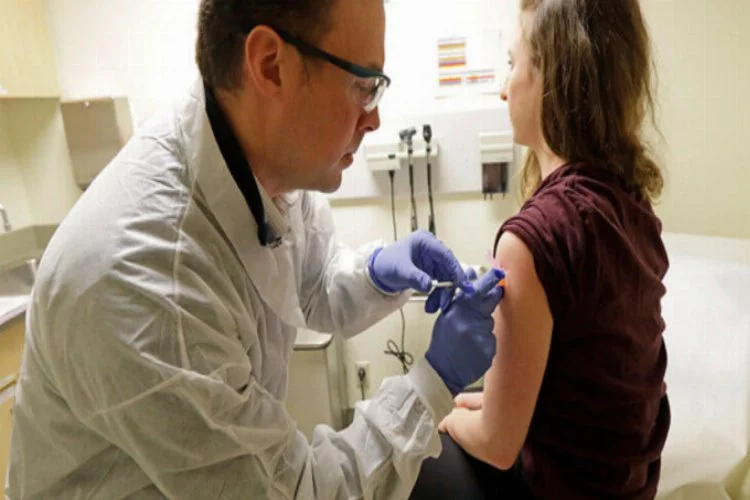 Eski Harvard profesörü: Koronavirüs aşısı yakın zamanda bulunmayacak!