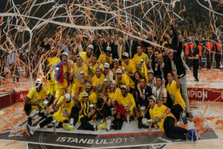 Fenerbahçe'den Galatasaray'a 'En büyük kupa' göndermesi