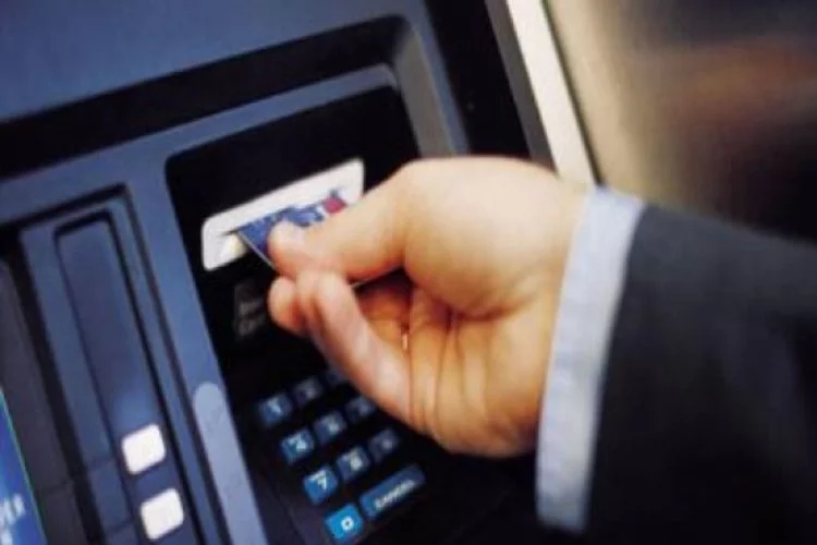 Paranızı ATM'den sakın hızlı çekmeyin