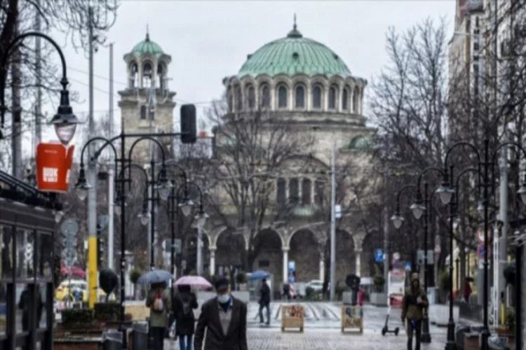 Bulgaristan'da koronavirüs tedbirleri gevşetiliyor