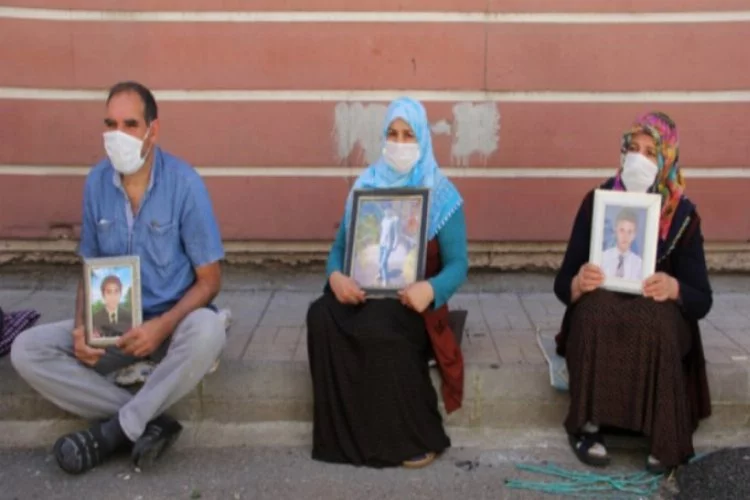 HDP önündeki ailelerin evlat nöbeti 268'inci gününde
