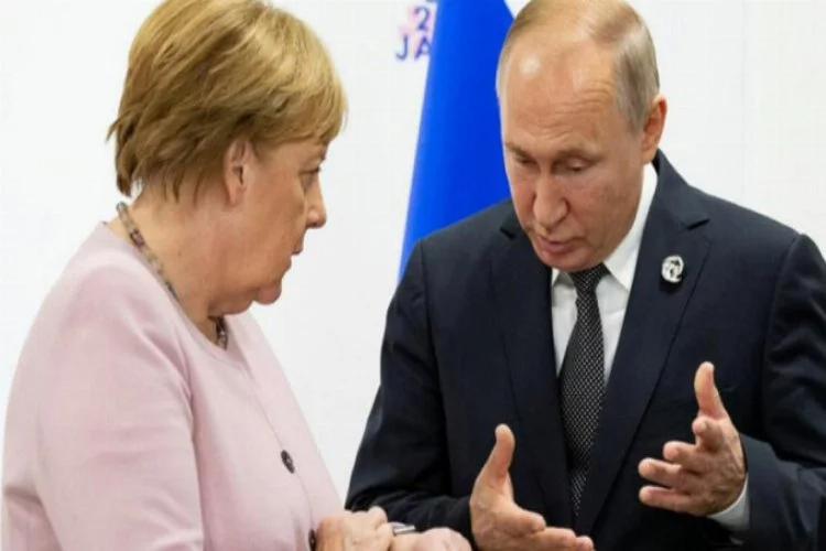 Almanya Rusya arasında siber saldırı krizi