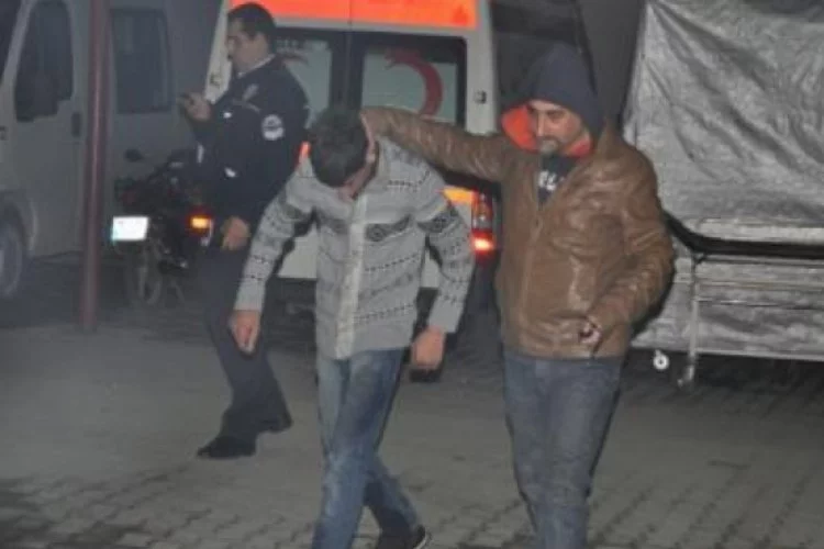 Bursa'da hırsızı apartman sakinleri linç etmeye kalktı