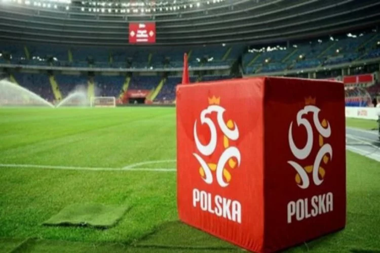 Polonya'da maçlar seyircili oynanacak