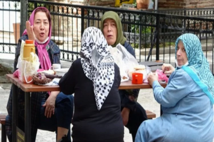 Bursa'da 65 yaş üstü vatandaşlar piknik keyfi yaptı