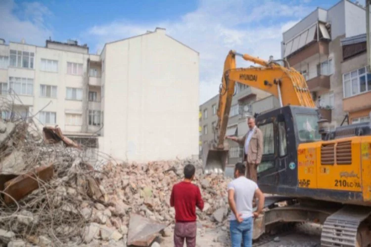 Bursa Karacabey'de yeniden inşa edilecek okul otopark sorununu çözebilir