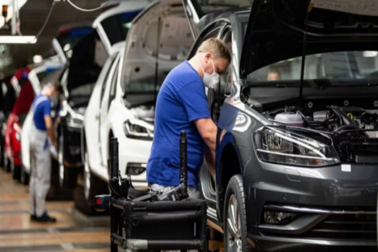 Alman otomotiv sektöründe "iş durumu" kötümser kalmaya devam etti