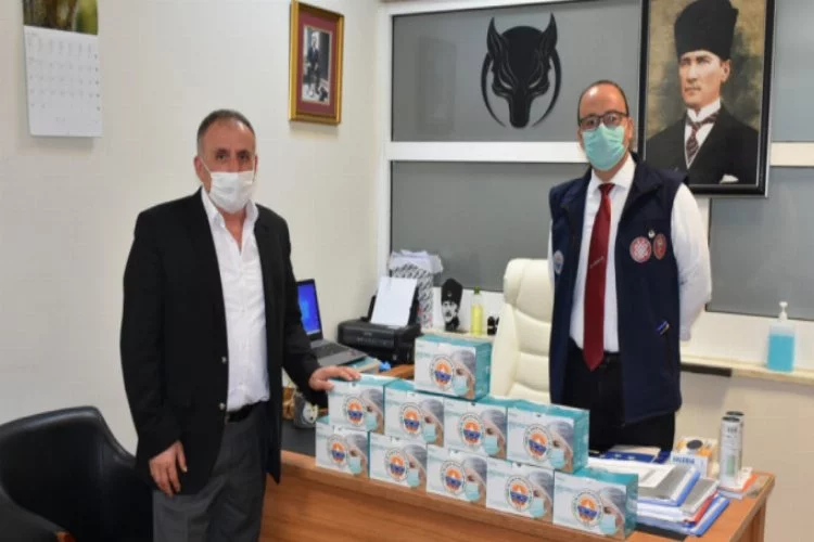 Bursa Gemlik Belediyesi'nden esnafa 10 bin maske