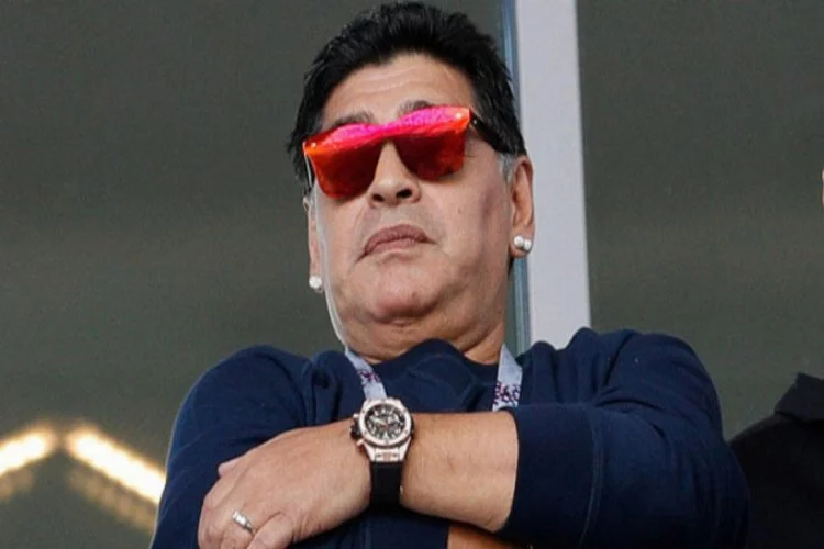 Gimnasia'da Maradona'nın sözleşmesi uzatıldı