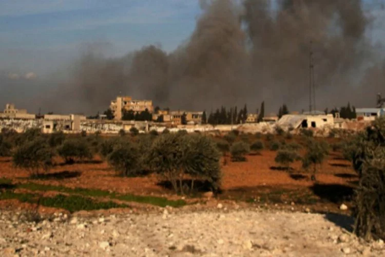 "İdlib'de Nusra teröristleri yerleşimlere ateş açtı"