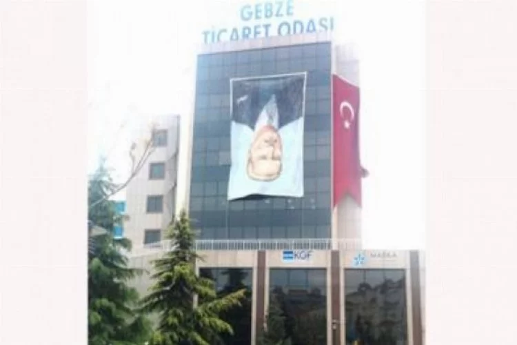 Atatürk'ün ters asılan fotoğrafı tepki çekti