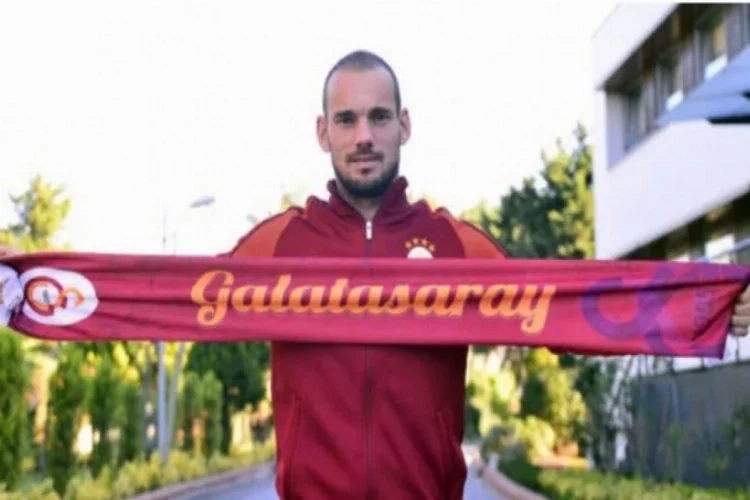 Sneijder'den Galatasaray taraftarına müjde
