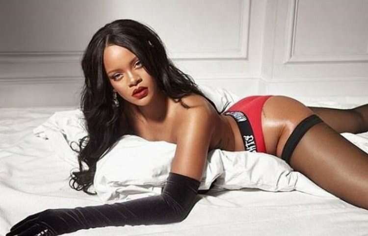 Chris Brown'dan Rihanna'nın fotoğraflarına yorum!