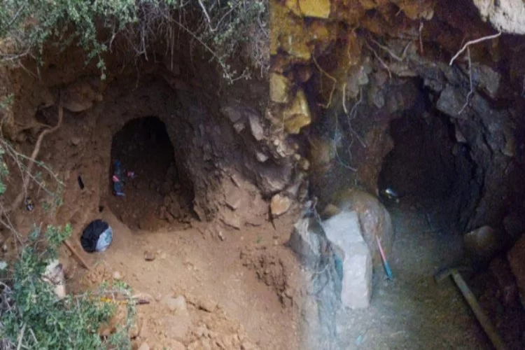 15 metrelik tünelde suçüstü yakalandılar