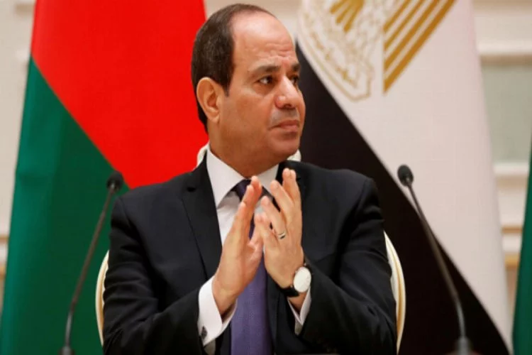 Sisi'den orduya ülke sınırları dışında görevlere hazır olma emri