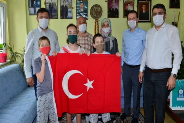 Bursa'da Başkan yılmaz'dan fedakar babalara ziyaret