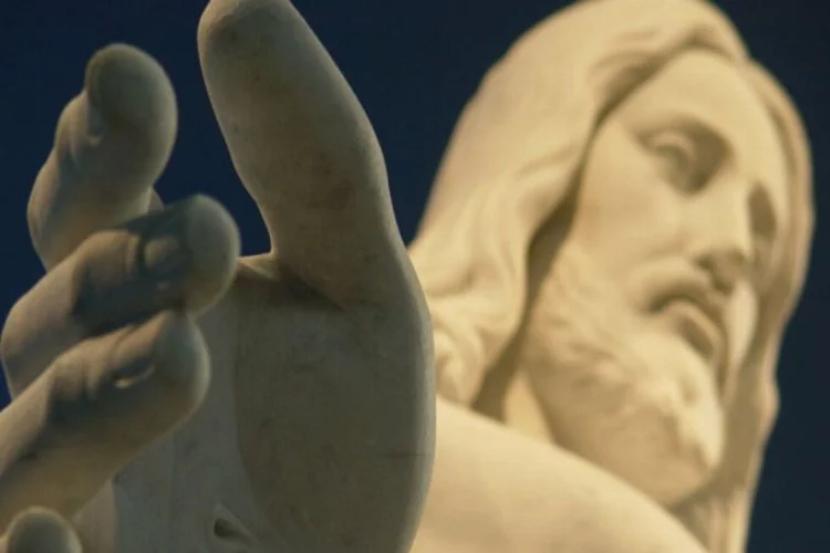 Yeni hedef İsa peygamber ile Meryem Ana'nın 'ırkçı' heykelleri