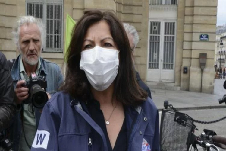 Paris Belediye Başkanı Hidalgo'nun koronavirüs testi pozitif