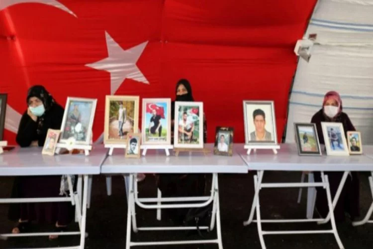 HDP önündeki ailelerin evlat nöbeti 296'ncı gününde