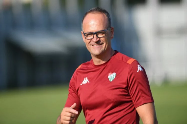 Bursaspor'un yeni teknik direktörü Buz: Biz kendimize bakacağız