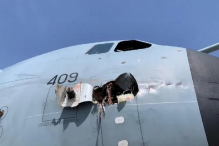 Askeri kargo uçağı kuş çarpması sonucu acil iniş yaptı