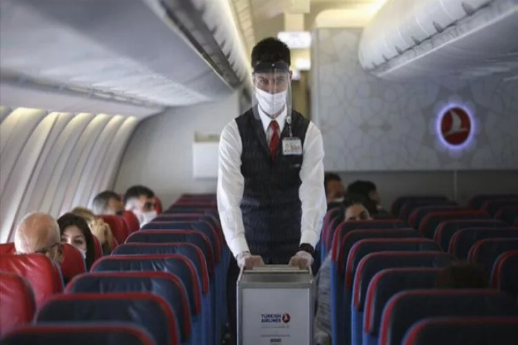 Uçak yolculuğu yapacaklara kritik uyarı
