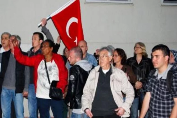 Bursa'da Akil İnsan Dilipak'a şok tepki