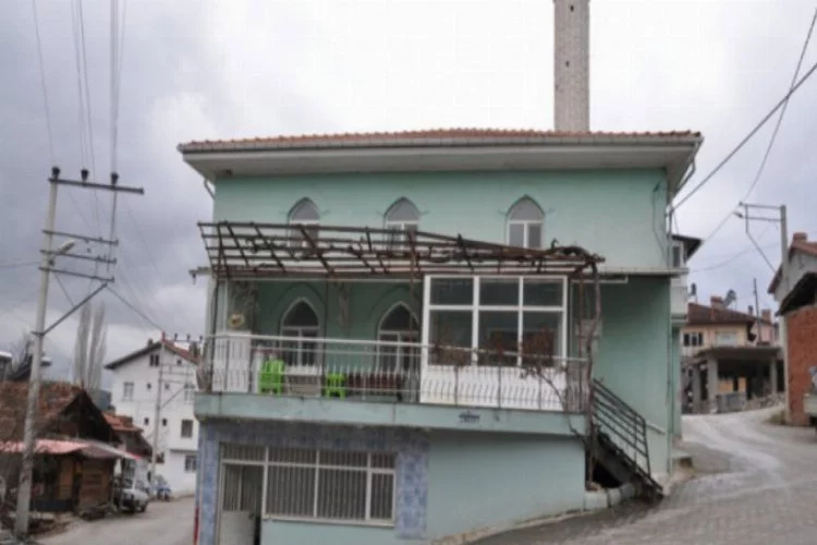 Simav'da bir ev karantinaya alındı