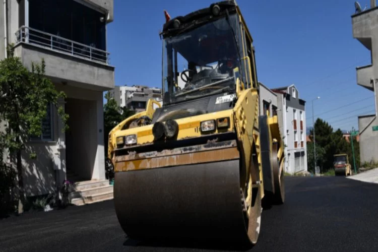 Bursa Osmangazi'de 6 ayda 20 bin ton asfalt