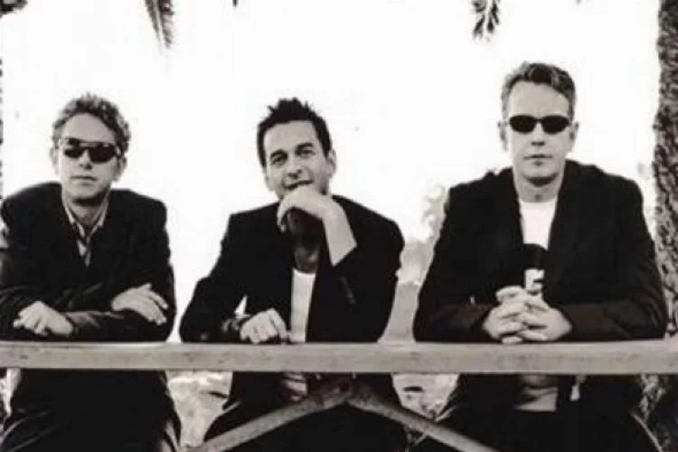 Depeche Mode konseri ertelendi