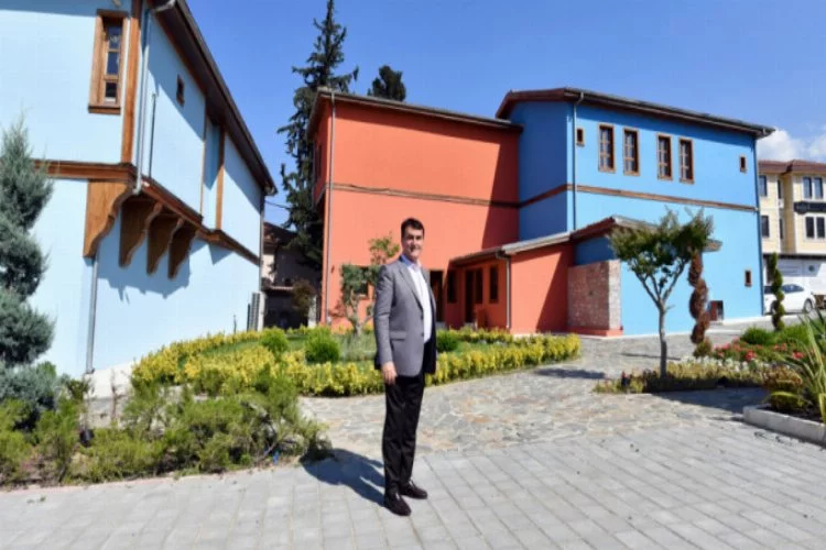 Osmangazi'de tarihi Bursa evleri yeniden doğdu