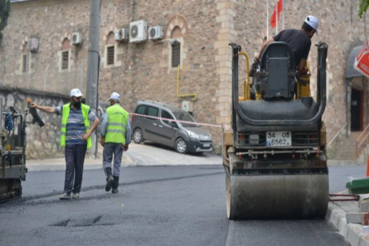 Bursa Yıldırım'da pandemi döneminde asfalt atağı