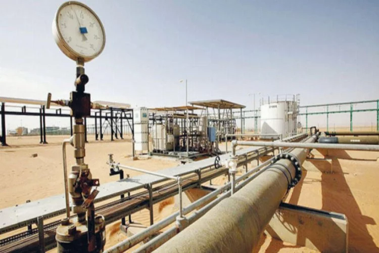 Rusya ve Körfez Libya'nın petrol satışına karşı